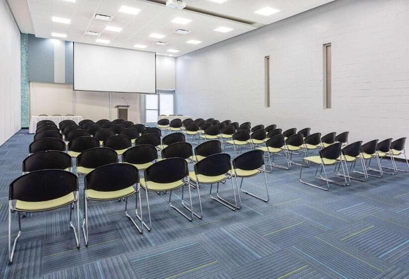 Microtel Inn & Suites By Wyndham Summerside