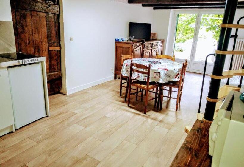 بنسيون Chez Jul