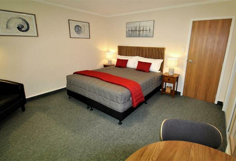 بنسيون Labyrinth Gardens Guest House