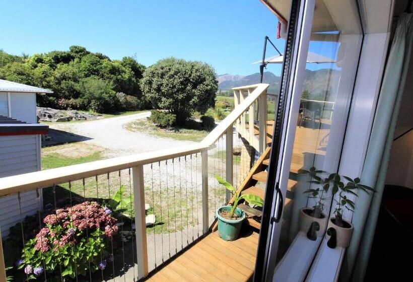 بنسيون Labyrinth Gardens Guest House