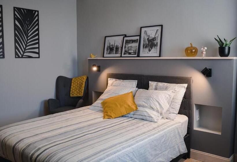 بنسيون Les 3 Bérets Chambres D Hotes