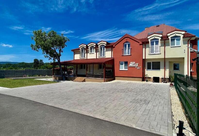 بنسيون Penzión Melis