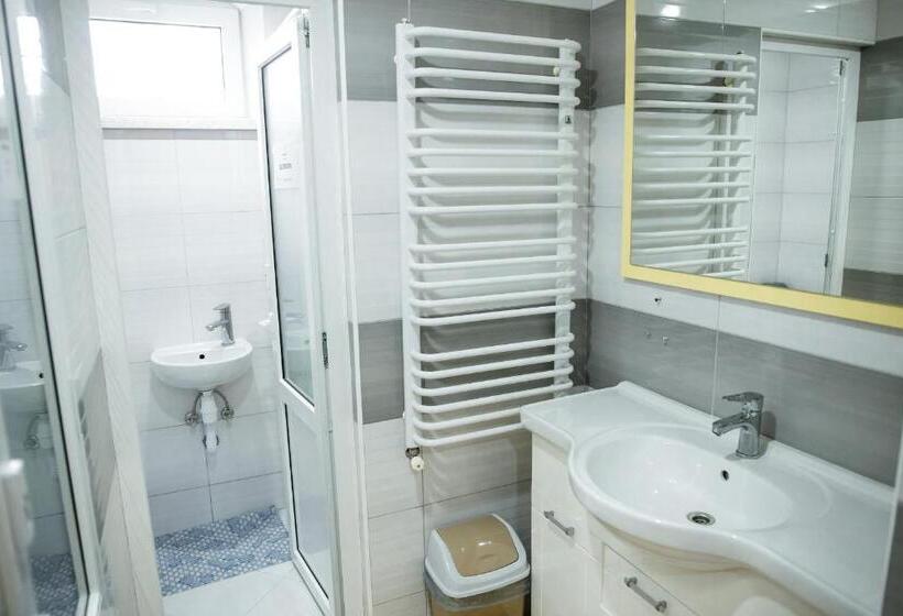 پانسیون Sweet Home Hostel