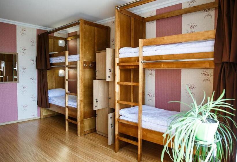 פנסיון Sweet Home Hostel