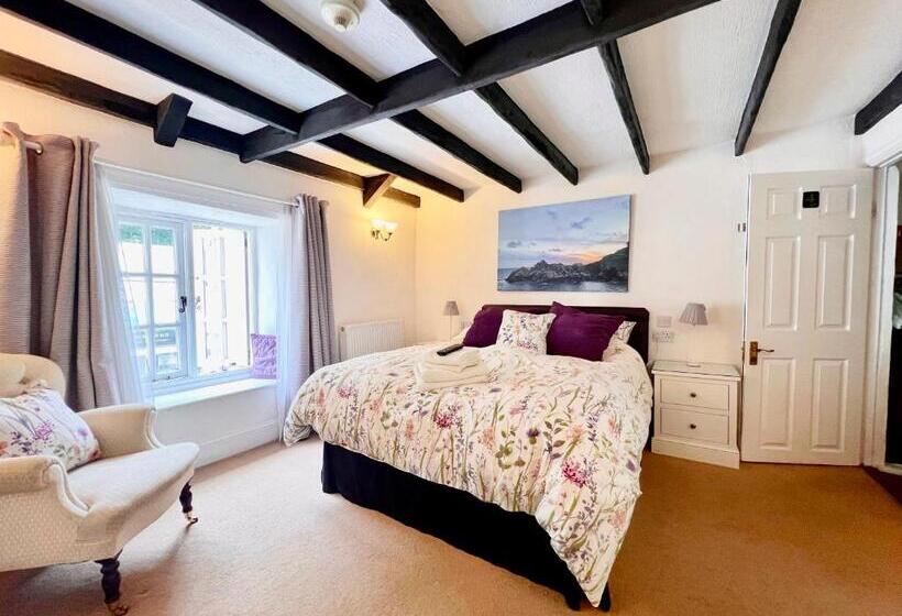 פנסיון The Cottage Bed & Breakfast