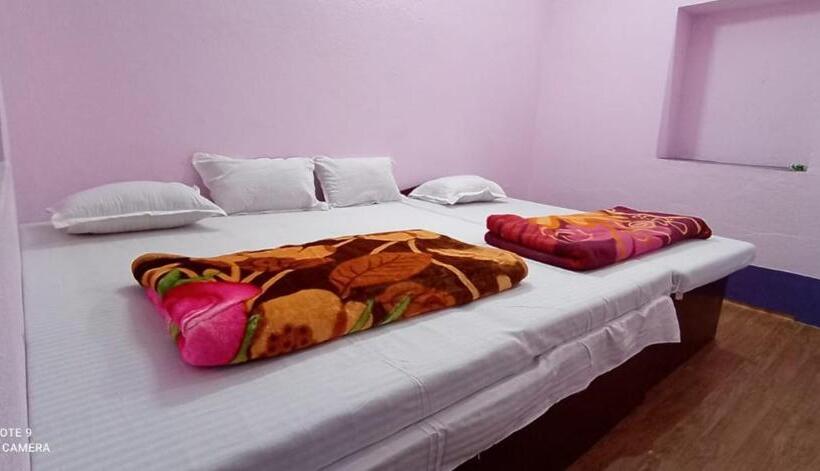 Spot On Ganguly Hotel Lodging And Fooding