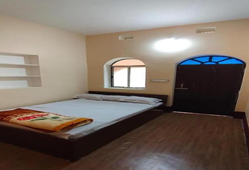 Spot On Ganguly Hotel Lodging And Fooding