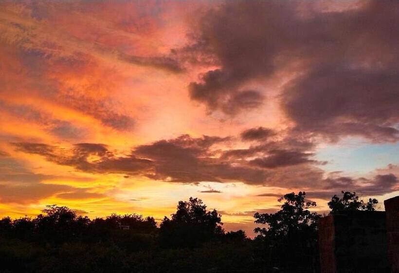 Spot On Ganguly Hotel Lodging And Fooding