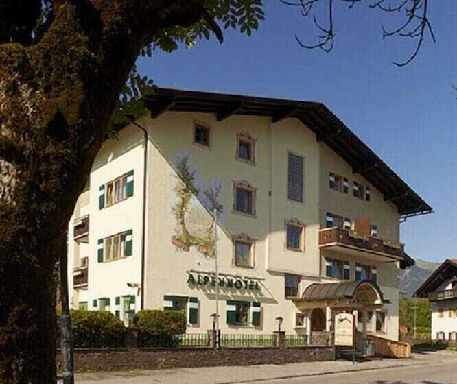 Alpenhotel Ernberg