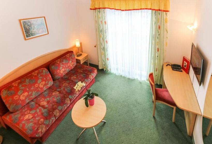 Alpenhotel Tauernstüberl