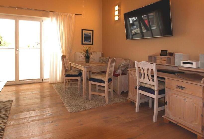 Alpenlandhaus Menardi