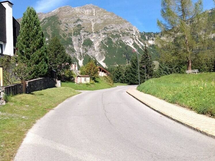 Aparthotels Berwang, Haus Cornelia En Haus Wiesengrund