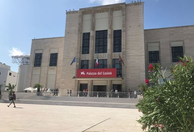 Bed and Breakfast Oasis Lagoon Estate