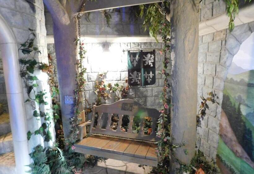 Castle Wood Theme Cottages Couples Only