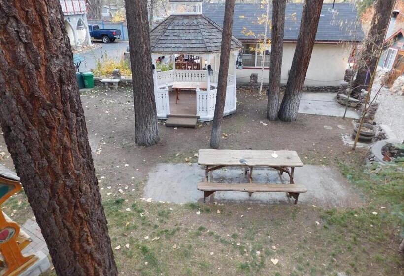 Castle Wood Theme Cottages Couples Only