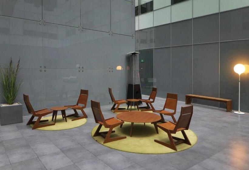 City Express Suites by Marriott Ciudad de México Santa Fe