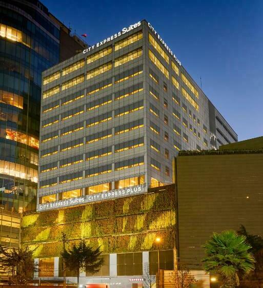 City Express Suites by Marriott Ciudad de México Santa Fe