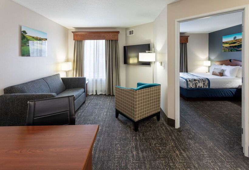 Grandstay Hotel & Suites Downtown Sheboygan