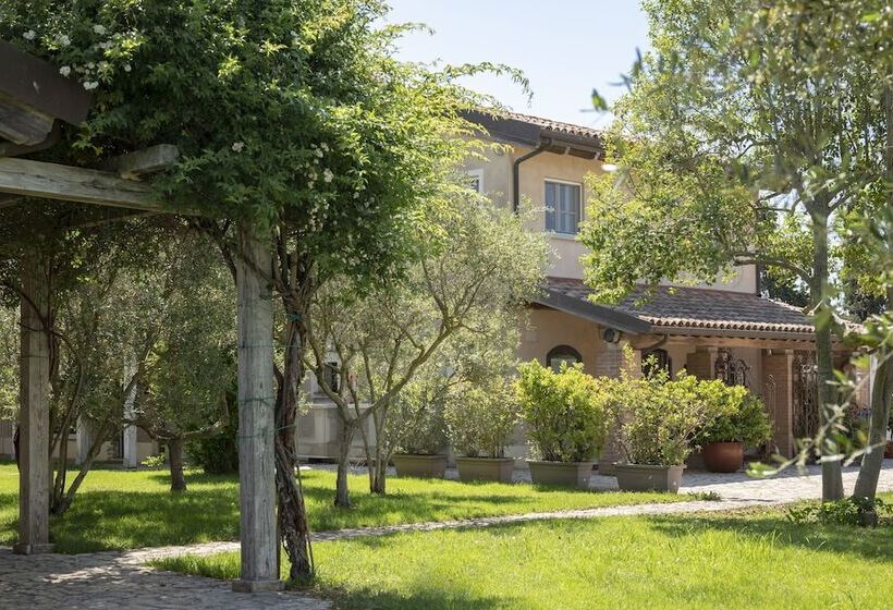 Guadalupe Tuscany Resort