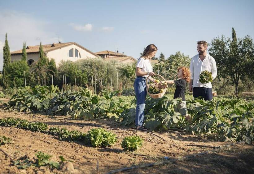 Guadalupe Tuscany Resort