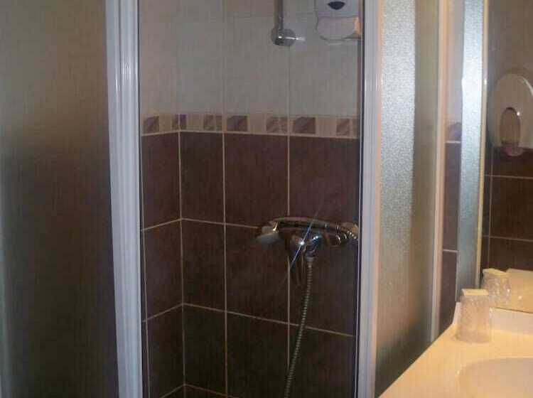 فندق Ad Cyber Hôtel