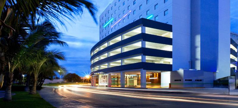 فندق Aloft Cancun