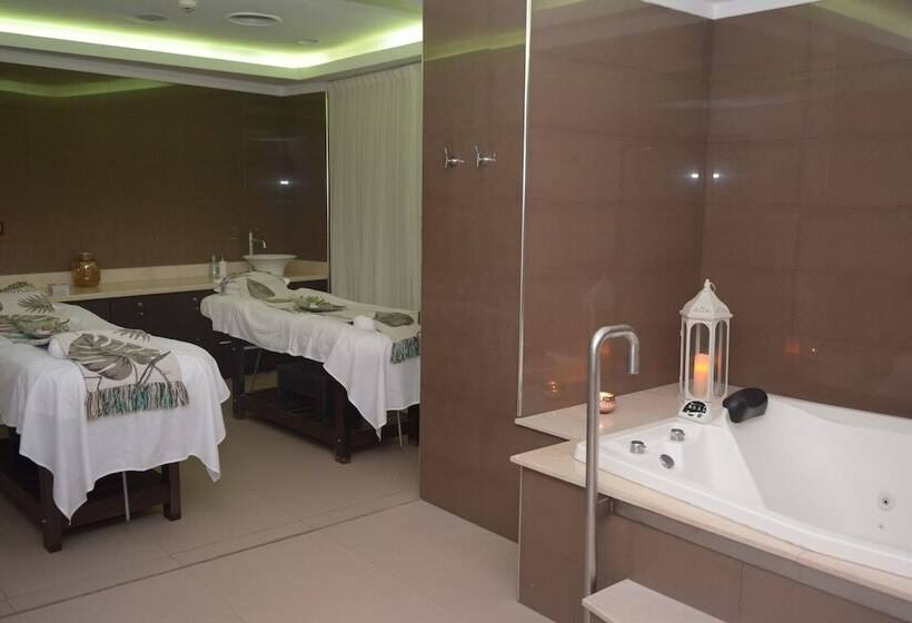 Amérian Hotel Casino Carlos V