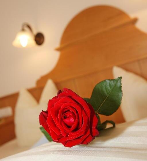 فندق Apart Tuxertal