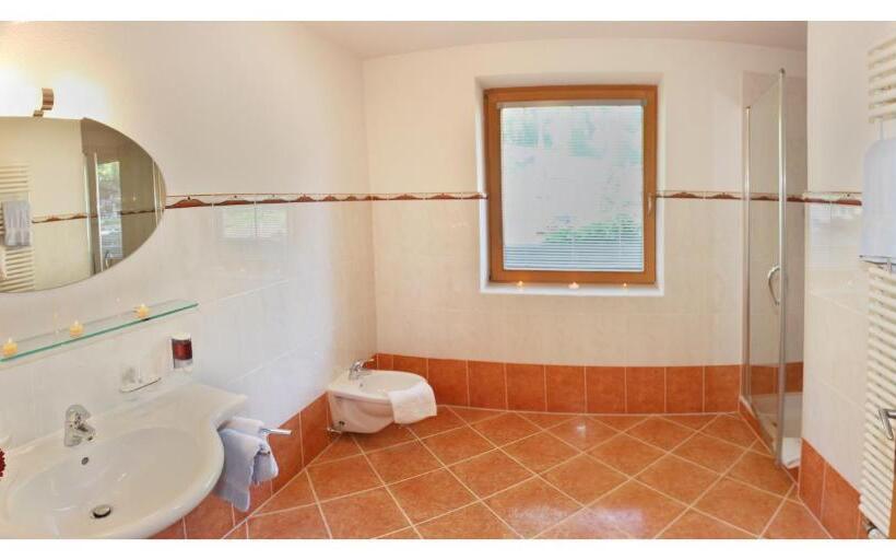 فندق Apart Tuxertal