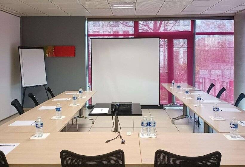 فندق Appart Hôtel Q7 Lodge Lyon 7