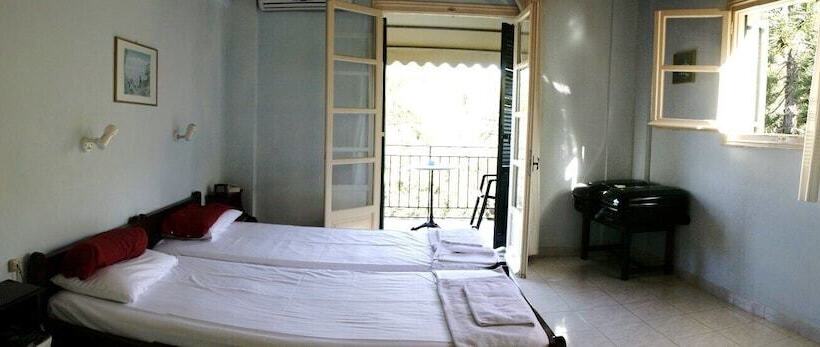 Отель Apraos Bay