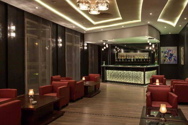 酒店 Atlas Sky Airport