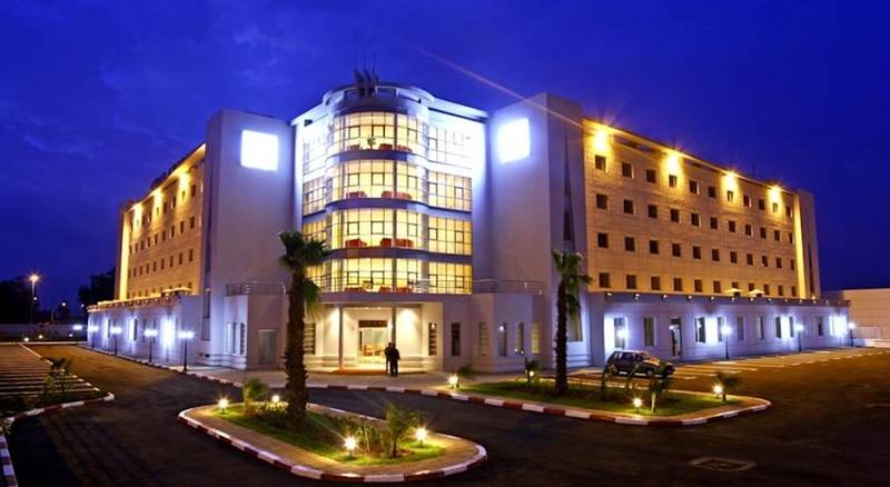 酒店 Atlas Sky Airport