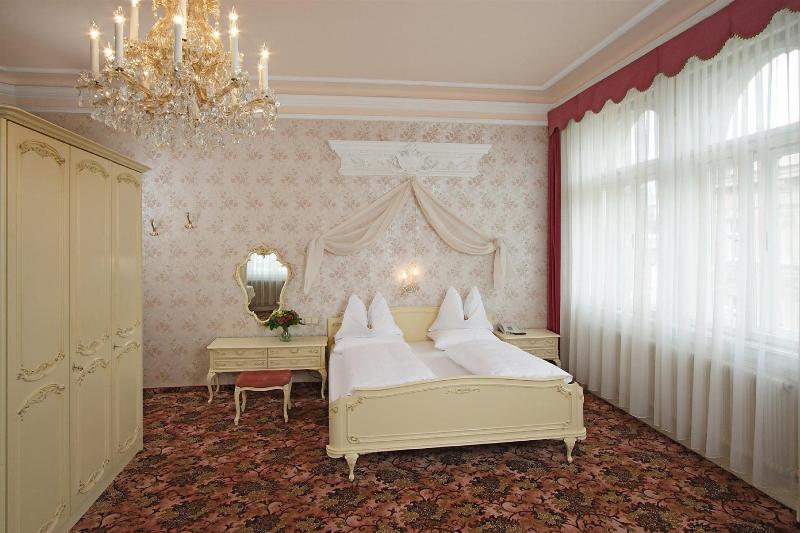 هتل Aviano Boutique