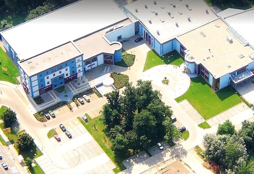 ホテル Bernstein Salzlandcenter