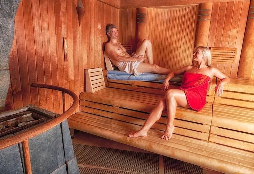 ホテル Bernstein Salzlandcenter