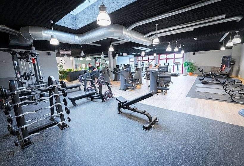 ホテル Bernstein Salzlandcenter