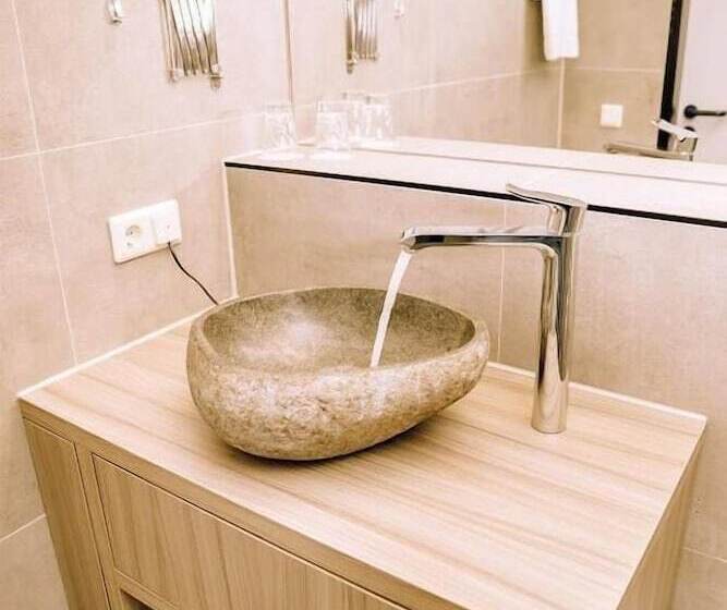 ホテル Bernstein Salzlandcenter