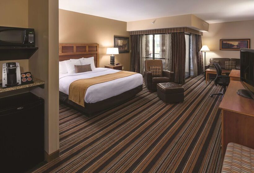 هتل Wyndham Bloomington   Mall Of America