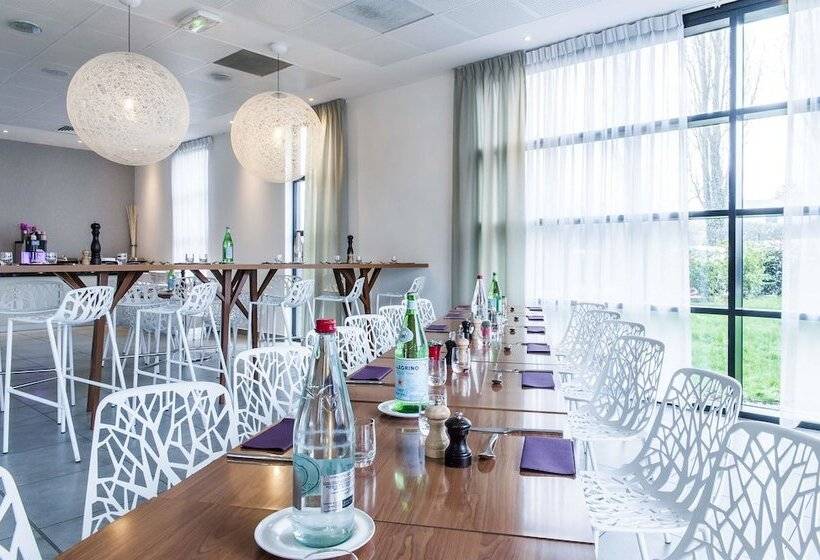 ホテル Best Western Plus Paris Velizy