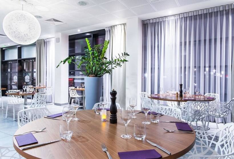 ホテル Best Western Plus Paris Velizy