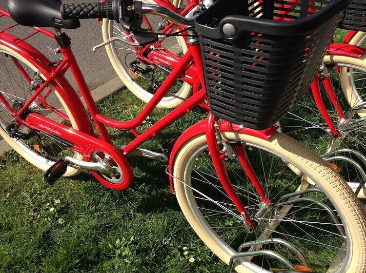 ホテル Best Western Plus Paris Velizy