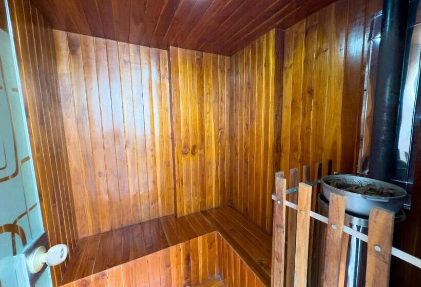 Отель Bolivariana Plaza Medellin