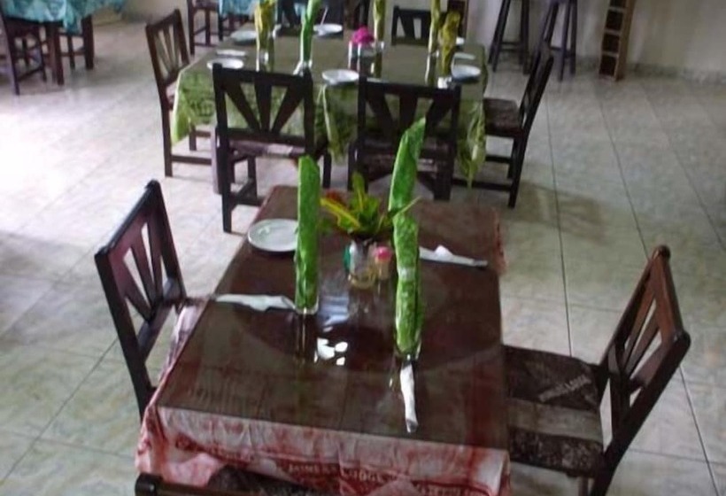 فندق Coconut Grove Miners Lodge