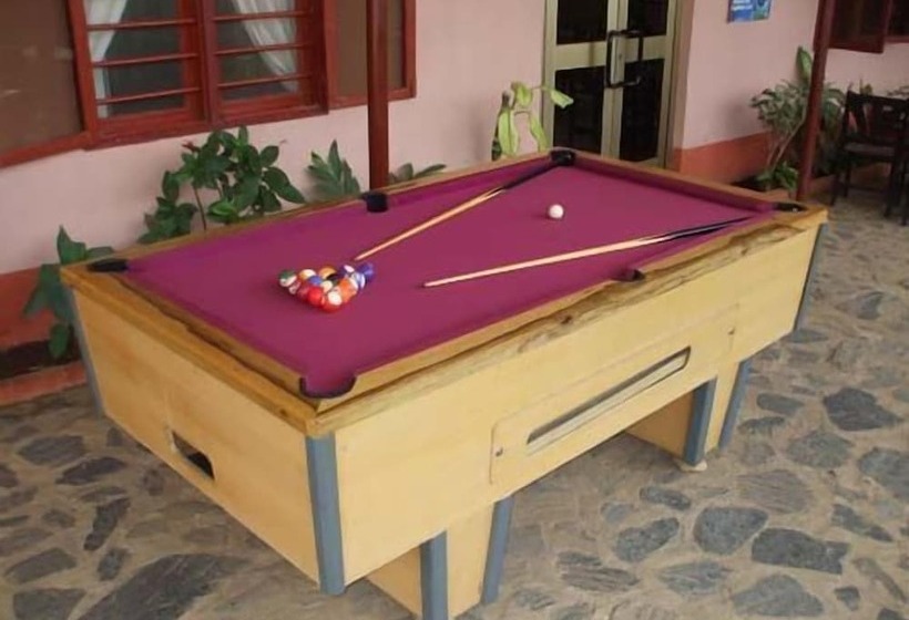 فندق Coconut Grove Miners Lodge