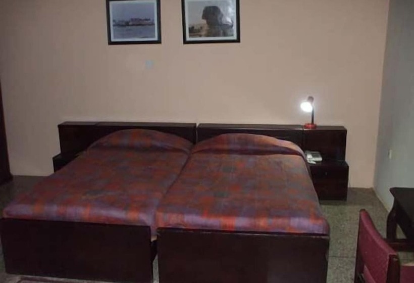 فندق Coconut Grove Miners Lodge