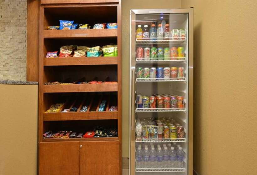 ホテル Comfort Inn & Suites Cedar Rapids North  Collins Road