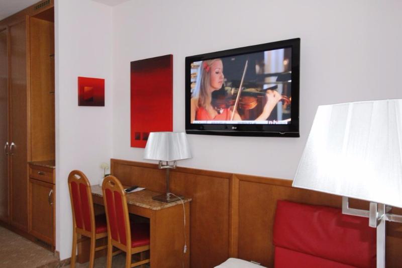 هتل Corvinus Vienna   Newly Renovated