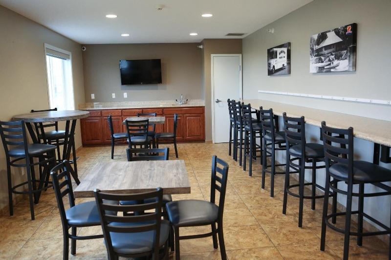 Grandstay Hotel & Suites Perham