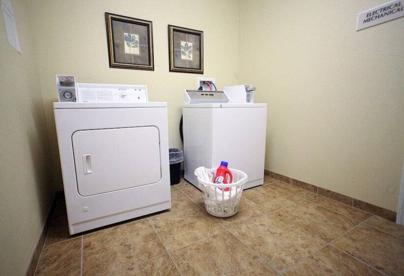 Grandstay Hotel & Suites Perham